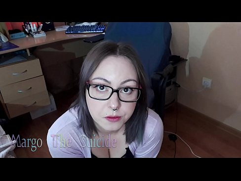 ❤️ Seksi djevojka s naočalama duboko siše dildo na kameri ☑ Jebeni video  u pornografiji bs.tubsexercom.ru ☑